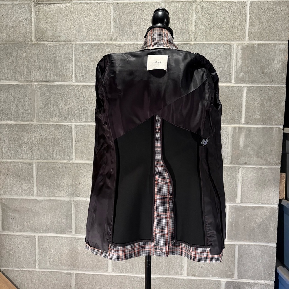 Wilfred Margaux double breasted blazer. - Picture 10 of 14